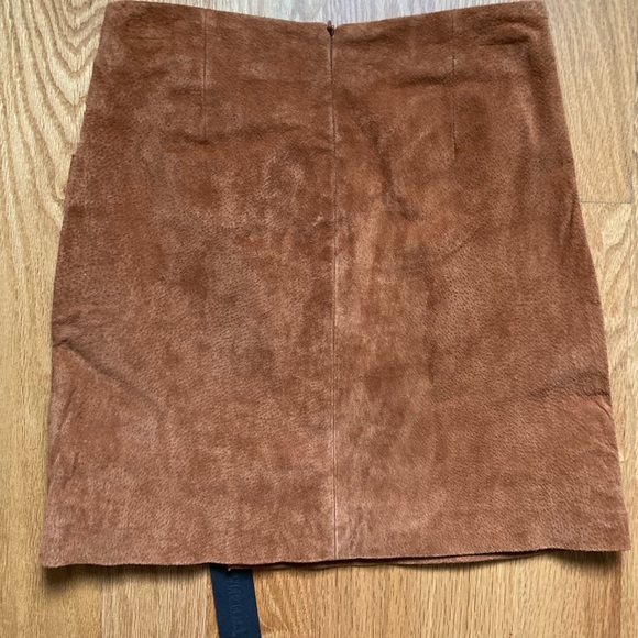 BLANKNYC double buckle suede mini skirt - Picture 3 of 5